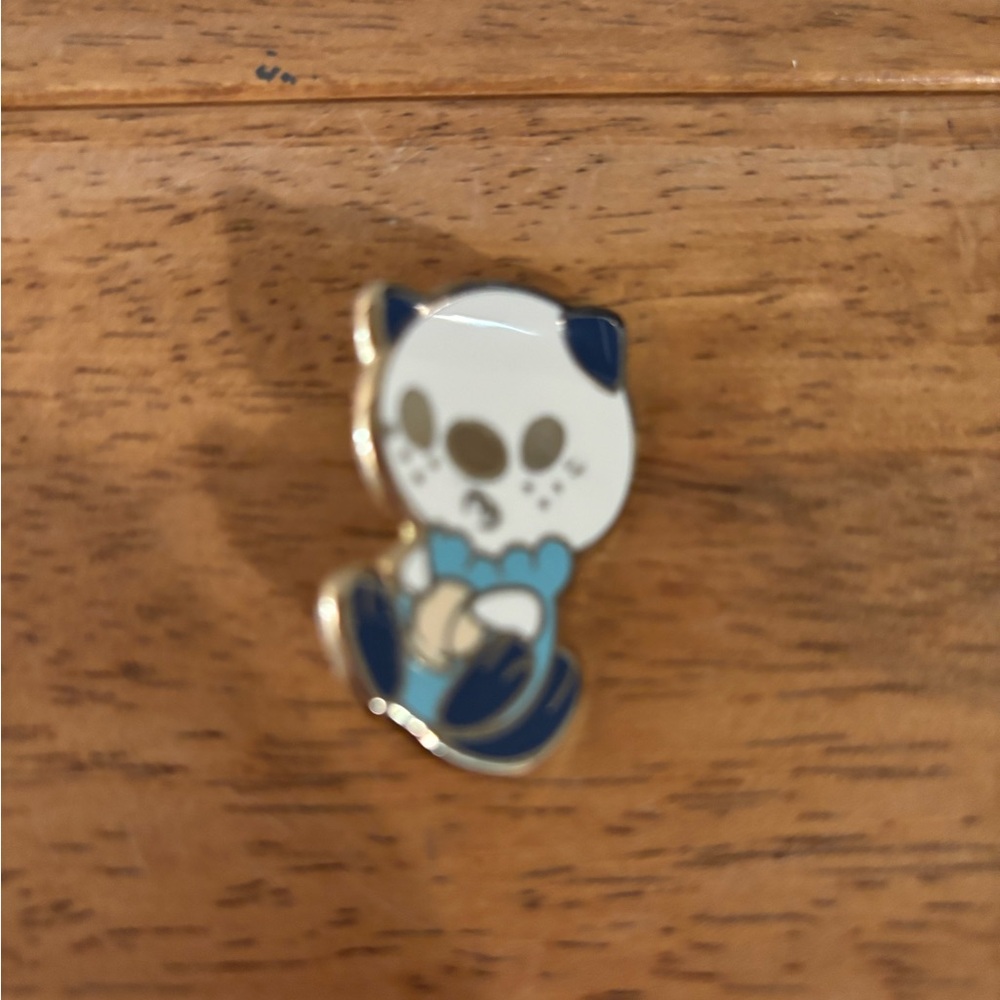 Pokemon Oshawott Enamel Collectible Pin - Picture 3 of 4